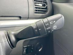 �ڥ����ȥ饤�ȡۼ�������뤵�˱����Ƽ�ư�ǥإåɥ饤�Ȥ��������������Ǥ��뵡ǽ�Ǥ����饤�Ȥ��դ�˺�졦�ä�˺��ʤɤ�̵���ʤꡢ��������ͼ�������Ԥ�¿����ȥ�ͥ��̲���������Ǥ��͢� 5