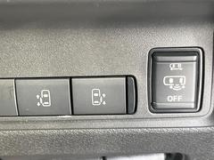 �ڥϥ󥺥ե꡼��ǽ�դ�ξ¦�ѥ���饤�ɥɥ��ۥ��饤�ɥɥ��β���­�������Ƥ��������ȡ���ưŪ�˥��饤�ɥɥ������Ĥ��ޤ�����ʪ��ξ�꤬�դ����ä����֤Ǥ⡢�ɥ��γ��Ĥ��Ǥ��ƤȤäƤ������� 5