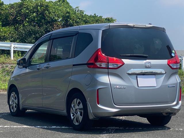 フリードハイブリッド ハイブリッド・Ｇホンダセンシング　７人乗り　後席モニター　１オーナー禁煙車　両側電動ドア　バックカメラ　スマートキー２個　Ｂｌｕｅｔｏｏｔｈ　ＴＶ　ＤＶＤ　延長保証加入可能（45枚目）