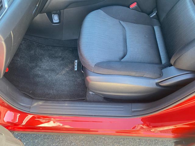 ＣＸ－８ ２５Ｓ　スマートエディション　前後ドラレコ　禁煙車　マツダ整備歴　３６０度カメラメーカーオプション・ＣＤ／ＤＶＤプレーヤー＋地上デジタルＴＶチューナー（フルセグ）　樹脂塗装済　ＥＴＣ　スマートキー２個（25枚目）