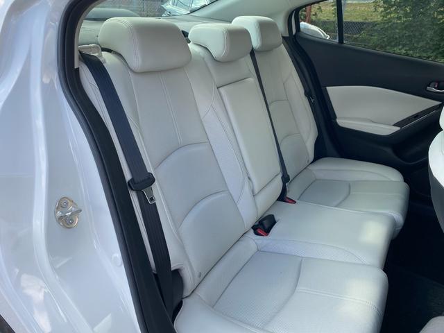 アクセラ 15XD Lパッケージ ケンスタイルエアロ前・横・後 360度カメラ Boseサウンド 前後ドラレコ(9枚目)