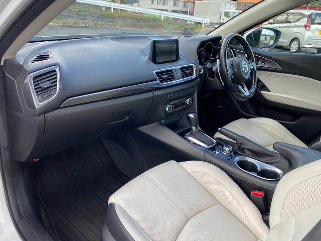 アクセラ 15XD Lパッケージ ケンスタイルエアロ前・横・後 360度カメラ Boseサウンド 前後ドラレコ(25枚目)