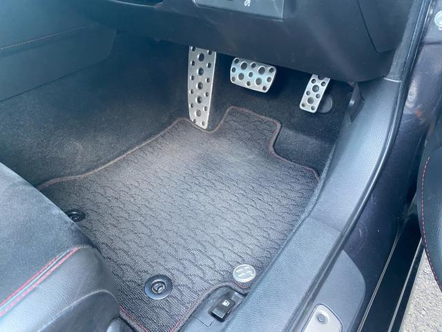 ８６ ＧＴリミテッド　禁煙車　ナビ　ＴＶ　ＤＶＤ　Ｂｌｕｅｔｏｏｔｈ　バックカメラ　スマートキー２個　プッシュスタート　トヨタメンテ歴（13枚目）