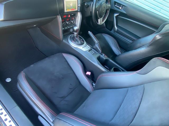 ８６ ＧＴリミテッド　禁煙車　ナビ　ＴＶ　ＤＶＤ　Ｂｌｕｅｔｏｏｔｈ　バックカメラ　スマートキー２個　プッシュスタート　トヨタメンテ歴（27枚目）