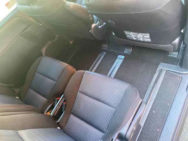 ヴォクシー ＺＳ　１オーナー禁煙車　後席モニター　前後ドラレコ　ＴＶ　ＤＶＤ　Ｂｌｕｅｔｏｏｔｈ　バックカメラ　両側電動ドア　スマートキー２個（23枚目）