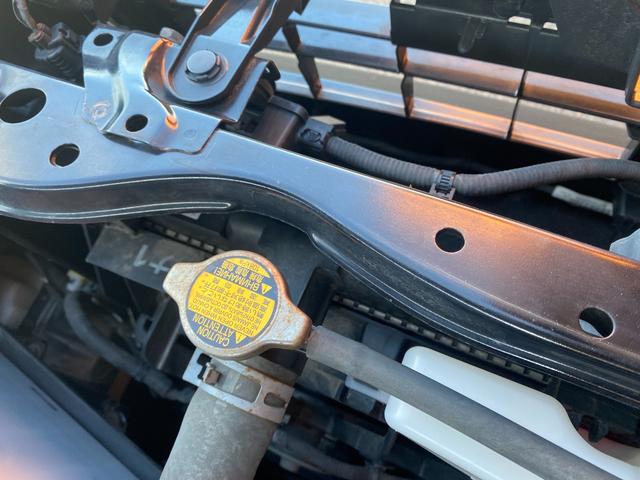 ヴォクシー ＺＳ　１オーナー禁煙車　後席モニター　前後ドラレコ　ＴＶ　ＤＶＤ　Ｂｌｕｅｔｏｏｔｈ　バックカメラ　両側電動ドア　スマートキー２個（42枚目）