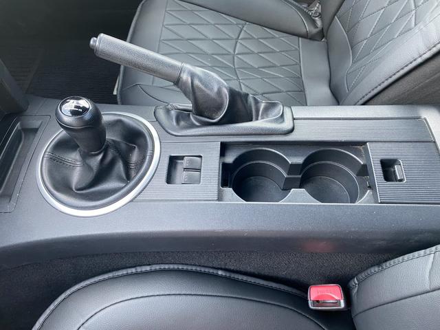 ロードスター ロードスターＲＨＴ　５ＭＴ　電動ルーフ動作確認済　カッパーレッド　キーレス　純正アルミ　ＥＴＣ（23枚目）