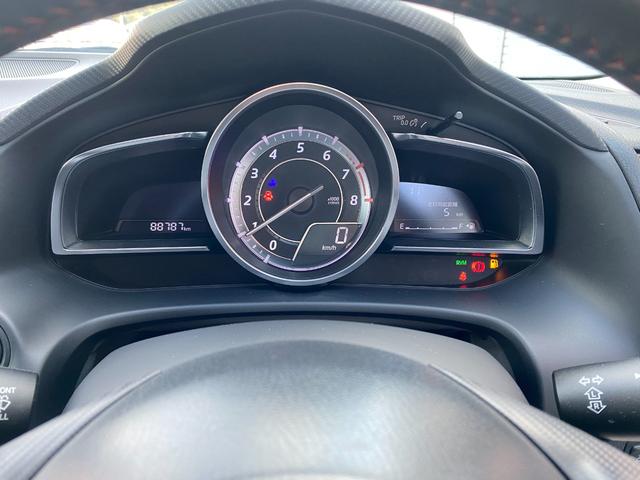 アクセラスポーツ ２０Ｓツーリング　６ＭＴ　禁煙車　バックカメラ　ＥＴＣ　ＴＶ　ＤＶＤ　Ｂｌｕｅｔｏｏｔｈ　スマートキー　１８インチアルミ　オートクルーズ　クラッツィオシートカバー（7枚目）