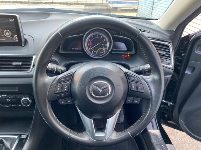 アクセラスポーツ ２０Ｓツーリング　６ＭＴ　禁煙車　バックカメラ　ＥＴＣ　ＴＶ　ＤＶＤ　Ｂｌｕｅｔｏｏｔｈ　スマートキー　１８インチアルミ　オートクルーズ　クラッツィオシートカバー（9枚目）