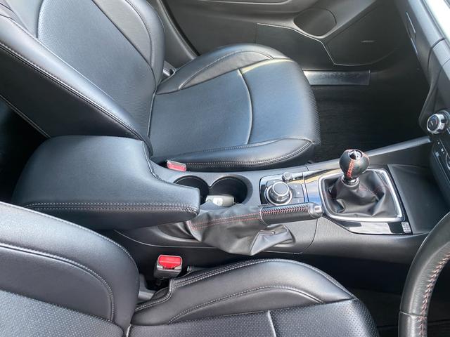 アクセラスポーツ ２０Ｓツーリング　６ＭＴ　禁煙車　バックカメラ　ＥＴＣ　ＴＶ　ＤＶＤ　Ｂｌｕｅｔｏｏｔｈ　スマートキー　１８インチアルミ　オートクルーズ　クラッツィオシートカバー（17枚目）