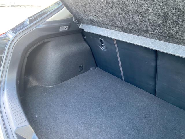 アクセラスポーツ ２０Ｓツーリング　６ＭＴ　禁煙車　バックカメラ　ＥＴＣ　ＴＶ　ＤＶＤ　Ｂｌｕｅｔｏｏｔｈ　スマートキー　１８インチアルミ　オートクルーズ　クラッツィオシートカバー（25枚目）