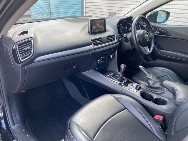 アクセラスポーツ ２０Ｓツーリング　６ＭＴ　禁煙車　バックカメラ　ＥＴＣ　ＴＶ　ＤＶＤ　Ｂｌｕｅｔｏｏｔｈ　スマートキー　１８インチアルミ　オートクルーズ　クラッツィオシートカバー（28枚目）