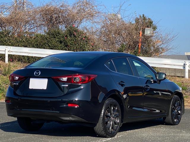 �N���}�̎ʐ^�͂S�O���ȏ���悤�ɂ��Ă��܂����ꕨ�ꉿ�̒��ÎԂȂ̂ŊO���ׂ̍����L�Y��^�b�`�y���B�����̓V�[�g�̏�Ԃ�p�l����I�[�f�B�I�������������B�e���Ă���܂��I���i�M��´�@�j��