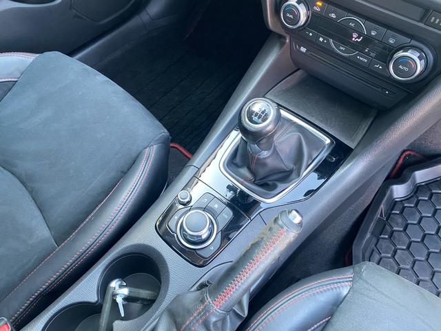 �ʐ^�͂S�O���ȏ�B��悤�ɂ��Ă��܂��B�����i�����łȂ��A���̎ʐ^�ȂǎԂ̏�Ԃ��킩��悤�ɐS�����Ă���܂��B�ǉ��Ō������Ƃ��낪����ꍇ�͋C�y�ɂ��₢���킹����������