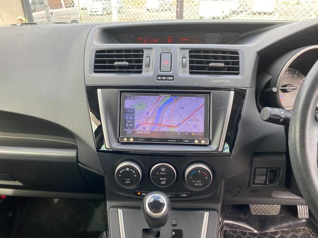 �����̂R�U�O�x�摜�̓��C���ɂĂ����肷�邱�Ƃ��\�ł��B���C���ł����肷��ƁA�J�����𓮂����Ď��ۂɏ���Ă���悤�ȃo�[�`�����̌����ł��܂��I�ʔ����ł���B���₢���킹����������