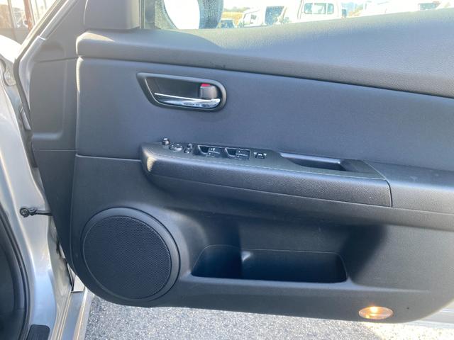 アテンザセダン ２０Ｓ　１オーナー禁煙車　タイヤレグノ　コーナーセンサー　ルーフ塗装痛みあり　マツダディーラー整備歴（14枚目）