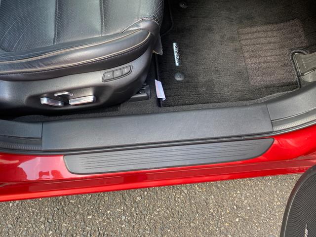 �ʐ^�͂S�O���ȏ�B��悤�ɂ��Ă��܂��B�����i�����łȂ��A���̎ʐ^�ȂǎԂ̏�Ԃ��킩��悤�ɐS�����Ă���܂��B�ǉ��Ō������Ƃ��낪����ꍇ�͋C�y�ɂ��₢���킹����������