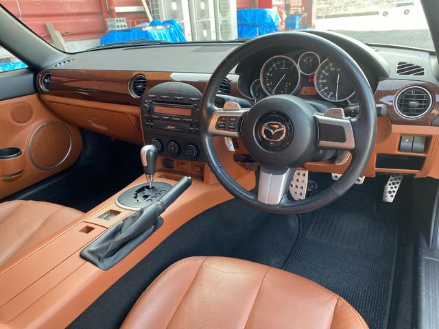 �d����̍ۂ͎ԓ��̓�������ԂɊm�F���܂��B���͉������z��Ȃ��̂ŉ��M���ł��炩�Ȃ�����������܂��B�����F���܂�^�o�R�̓���������ԗ��͉Ƒ������ԂȂ̂Ŋ�{�I�Ɏd����܂���B���։��ԂƂ͌���܂���B