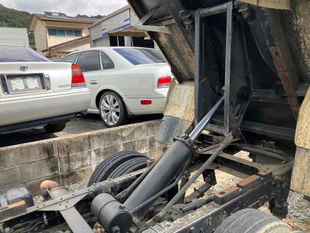 エルフトラック トラック MT 後輪ダブル ETC キーレスエントリー エアコン パワーウィンドウ 運転席エアバッグ 助手席エアバッグ(22枚目)