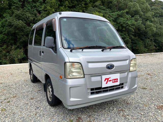サンバーバン トランスポーター　軽バン　ＭＴ　両側スライドドア　キーレスエントリー　エアコン　パワーウィンドウ　運転席エアバッグ　ＣＤ（4枚目）