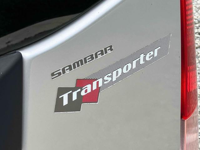 サンバーバン トランスポーター　軽バン　ＭＴ　両側スライドドア　キーレスエントリー　エアコン　パワーウィンドウ　運転席エアバッグ　ＣＤ（12枚目）