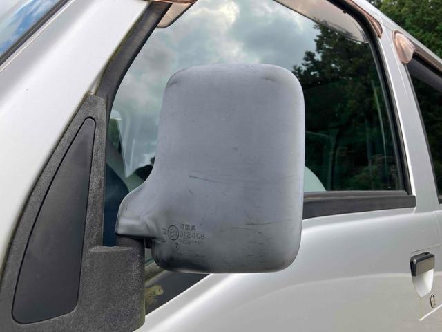 サンバーバン トランスポーター　軽バン　ＭＴ　両側スライドドア　キーレスエントリー　エアコン　パワーウィンドウ　運転席エアバッグ　ＣＤ（21枚目）