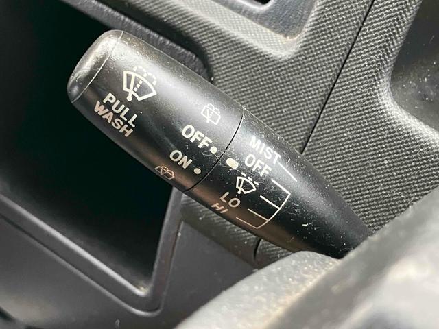 サンバーバン トランスポーター　軽バン　ＭＴ　両側スライドドア　キーレスエントリー　エアコン　パワーウィンドウ　運転席エアバッグ　ＣＤ（34枚目）