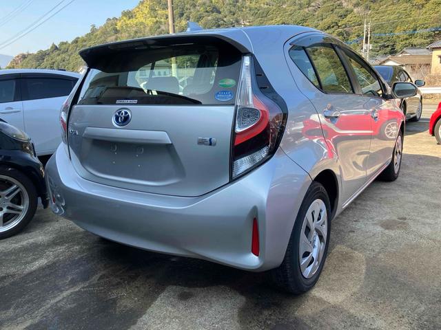 アクア Ｌ　ドライブレコーダー　ＥＴＣ　電動格納ミラー　ＣＶＴ　盗難防止システム　衝突安全ボディ　ＡＢＳ　ＥＳＣ　ＣＤ　エアコン（22枚目）