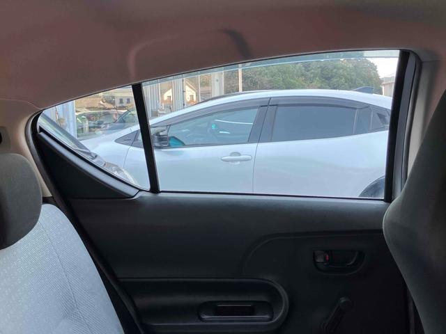 アクア Ｌ　ドライブレコーダー　ＥＴＣ　電動格納ミラー　ＣＶＴ　盗難防止システム　衝突安全ボディ　ＡＢＳ　ＥＳＣ　ＣＤ　エアコン（48枚目）