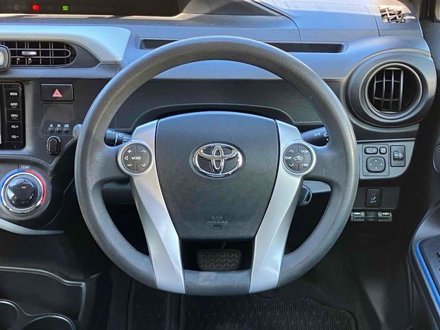 アクア Ｓ　ドライブレコーダー　ＥＴＣ　バックカメラ　ナビ　ＴＶ　電動格納ミラー　ＣＶＴ　衝突安全ボディ　ＡＢＳ　ＥＳＣ　ＣＤ　Ｂｌｕｅｔｏｏｔｈ　エアコン　パワーステアリング　パワーウィンドウ（3枚目）