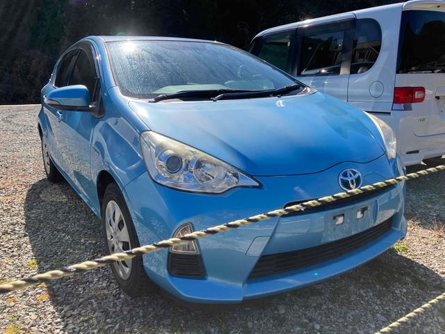 アクア Ｓ　ドライブレコーダー　ＥＴＣ　バックカメラ　ナビ　ＴＶ　電動格納ミラー　ＣＶＴ　衝突安全ボディ　ＡＢＳ　ＥＳＣ　ＣＤ　Ｂｌｕｅｔｏｏｔｈ　エアコン　パワーステアリング　パワーウィンドウ（13枚目）