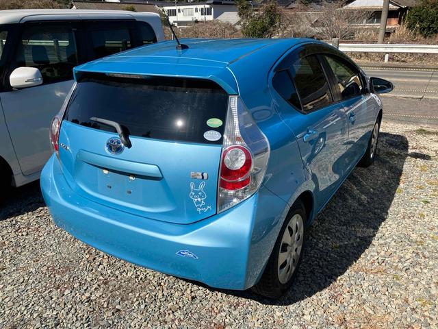 アクア Ｓ　ドライブレコーダー　ＥＴＣ　バックカメラ　ナビ　ＴＶ　電動格納ミラー　ＣＶＴ　衝突安全ボディ　ＡＢＳ　ＥＳＣ　ＣＤ　Ｂｌｕｅｔｏｏｔｈ　エアコン　パワーステアリング　パワーウィンドウ（22枚目）