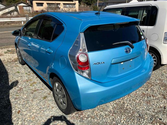 アクア Ｓ　ドライブレコーダー　ＥＴＣ　バックカメラ　ナビ　ＴＶ　電動格納ミラー　ＣＶＴ　衝突安全ボディ　ＡＢＳ　ＥＳＣ　ＣＤ　Ｂｌｕｅｔｏｏｔｈ　エアコン　パワーステアリング　パワーウィンドウ（23枚目）