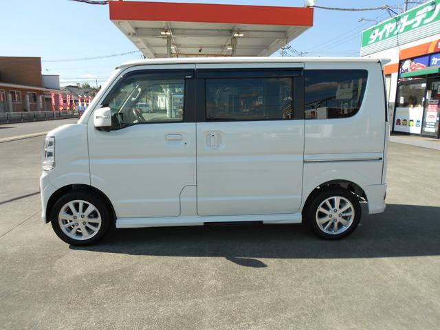 エブリイワゴン ＰＺターボスペシャル　デュアルカメラブレーキサポート／走行３１２６０キロ／ＳＤナビ・フルセグＴＶ／バックカメラ／ＥＴＣ／プッシュスタート／両側電動スライドドア／ＨＩＤライト／純正アルミ／オートステップ／禁煙車（8枚目）