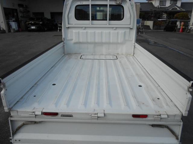 キャリイトラック KCエアコン・パワステ農繁仕様 4WD車/5速MT/デフロック/ゲートプロテクター/禁煙車(10枚目)