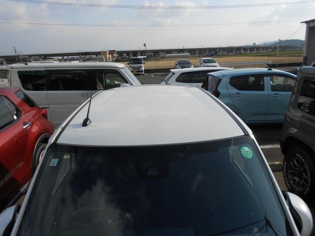 Ｎ－ＯＮＥ プレミアム　ホンダセンシング／走行８９５０キロ／純正オーディオディスプレイ／バックカメラ／ＬＥＤライト／純正アルミ／スマートキー／シートヒーター／禁煙車（10枚目）