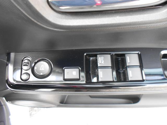 Ｎ－ＯＮＥ プレミアム　ホンダセンシング／走行８９５０キロ／純正オーディオディスプレイ／バックカメラ／ＬＥＤライト／純正アルミ／スマートキー／シートヒーター／禁煙車（29枚目）