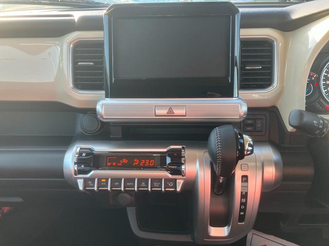 オーディオレス仕様。★足元すっきりのインパネ６ＡＴ車！設定した温度に自動調整【オートエアコン】