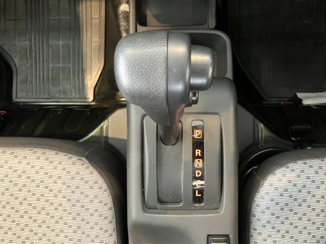 キャリイトラック ＫＣエアコン・パワステ農繁　７型　サポカー　デュアルカメラブレーキサポート│１２インチラジアルタイヤ│マニュアルエアコン│ウレタンステアリングホイール（7枚目）