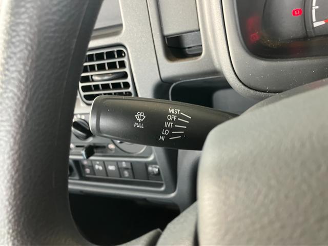 キャリイトラック ＫＣエアコン・パワステ農繁　７型　サポカー　デュアルカメラブレーキサポート│１２インチラジアルタイヤ│マニュアルエアコン│ウレタンステアリングホイール（32枚目）