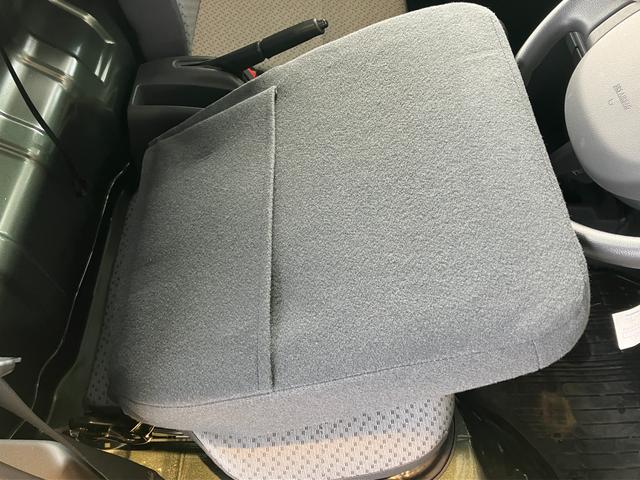 キャリイトラック ＫＣエアコン・パワステ農繁　７型　サポカー　デュアルカメラブレーキサポート│１２インチラジアルタイヤ│マニュアルエアコン│ウレタンステアリングホイール（40枚目）