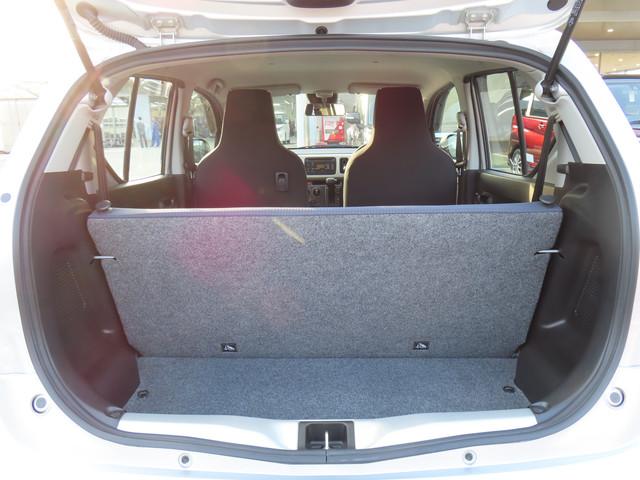 �����V�[�g���S�ԏ��ōς݁B�V�[�g�̌��Ɏ��[�X�y�[�X������܂��B���s�o�b�N�₿����Ƃ������W���[�p�i���ς݂��߂����ł��ˁI