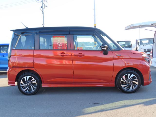 �t���C���I�����W�ƃu���b�N�̎a�V�ȐF�g�����f����T�C�h�r���[�ł��B�o�����X�̂Ƃꂽ�f�U�C���ł��I