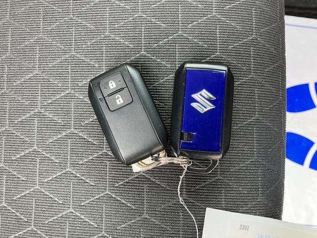 �u���[�̃X�}�[�g�L�[���Z�b�g�ł��p�ӂ��܂����B