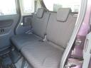 リヤシートも全車消毒済み。天井も高く広々快適空間！足元も軽とは思えない広さ。左右シートが別々に動くのでアレンジ色々♪