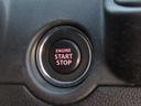 ボタン1つでエンジンを始動【キーレスプッシュスタート】!イモビライザーも標準装備です。