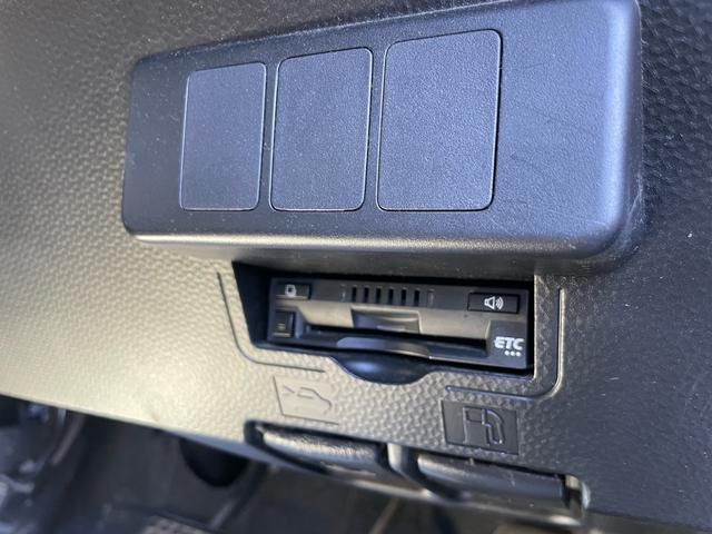 タンク カスタムＧ－Ｔ　純正９型ナビ　地デジ　両側電動スライドドア　バックカメラ　ＥＴＣ　　ドラレコ　シートヒーター　シートバックテーブル（19枚目）