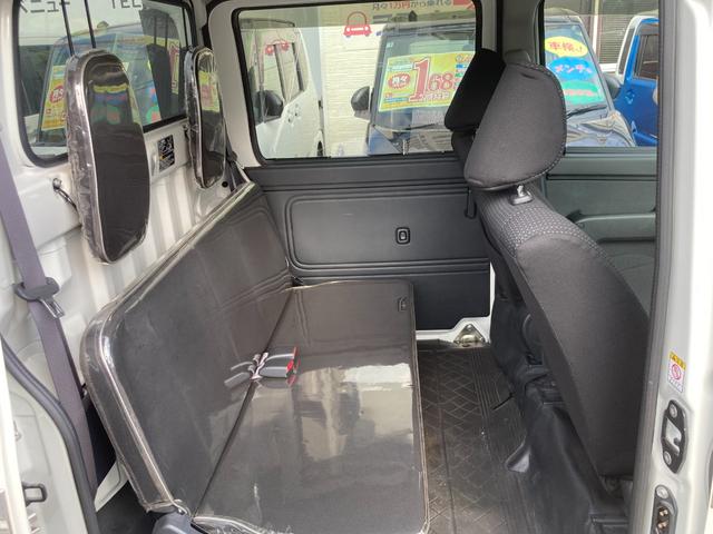 �����V�[�g�r�j�[������