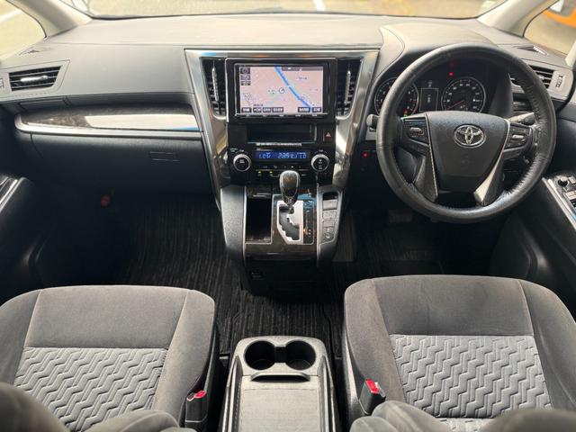 アルファード ２．５Ｓ　８人乗り　両側電動スライドドア　純正ナビ　ＴＶ　バックカメラ　後席モニター　クルーズコントロール　クリアランスソナー（2枚目）