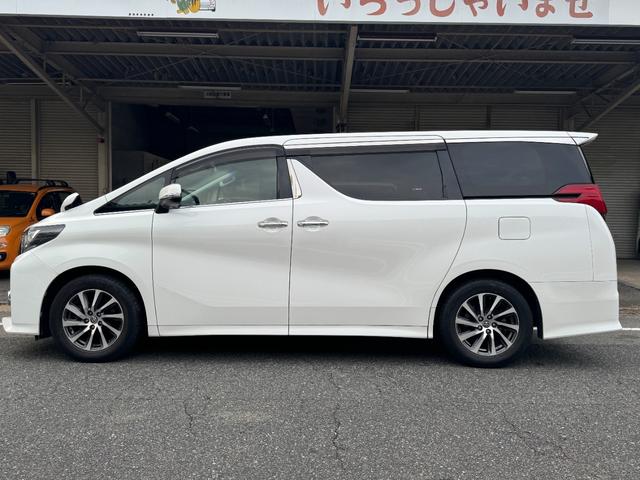 アルファード ２．５Ｓ　８人乗り　両側電動スライドドア　純正ナビ　ＴＶ　バックカメラ　後席モニター　クルーズコントロール　クリアランスソナー（5枚目）